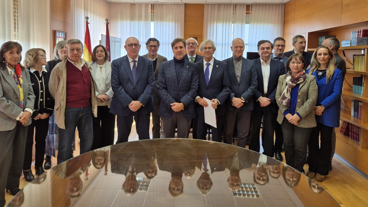 El magistrado Joaquín Ángel de Domingo se jubila tras 47 años de servicio en la carrera judicial.