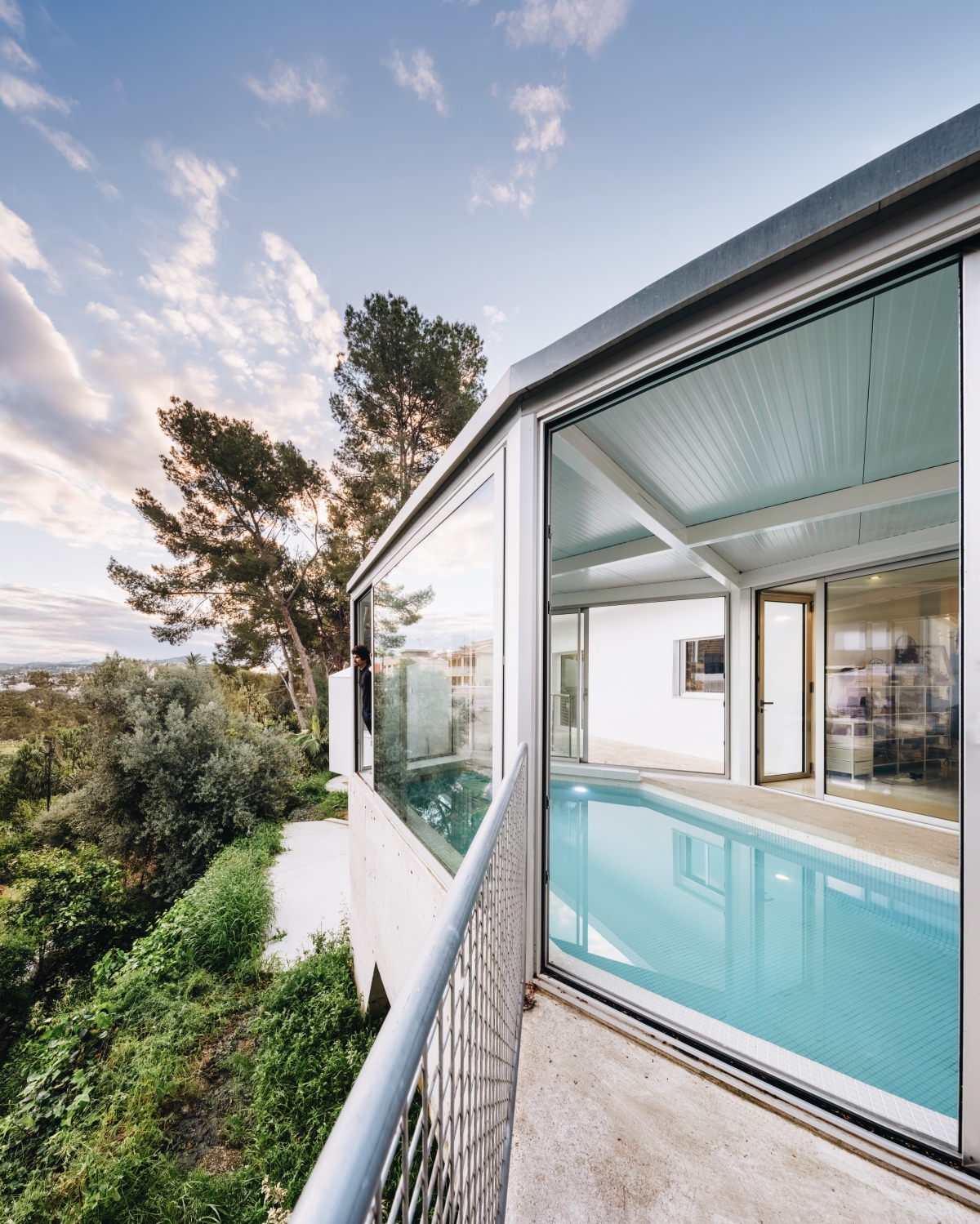 Una casa para soñar en Las Torres de Cotillas: rodeada de naturaleza, con una piscina en el dormitorio y un despacho con vistas