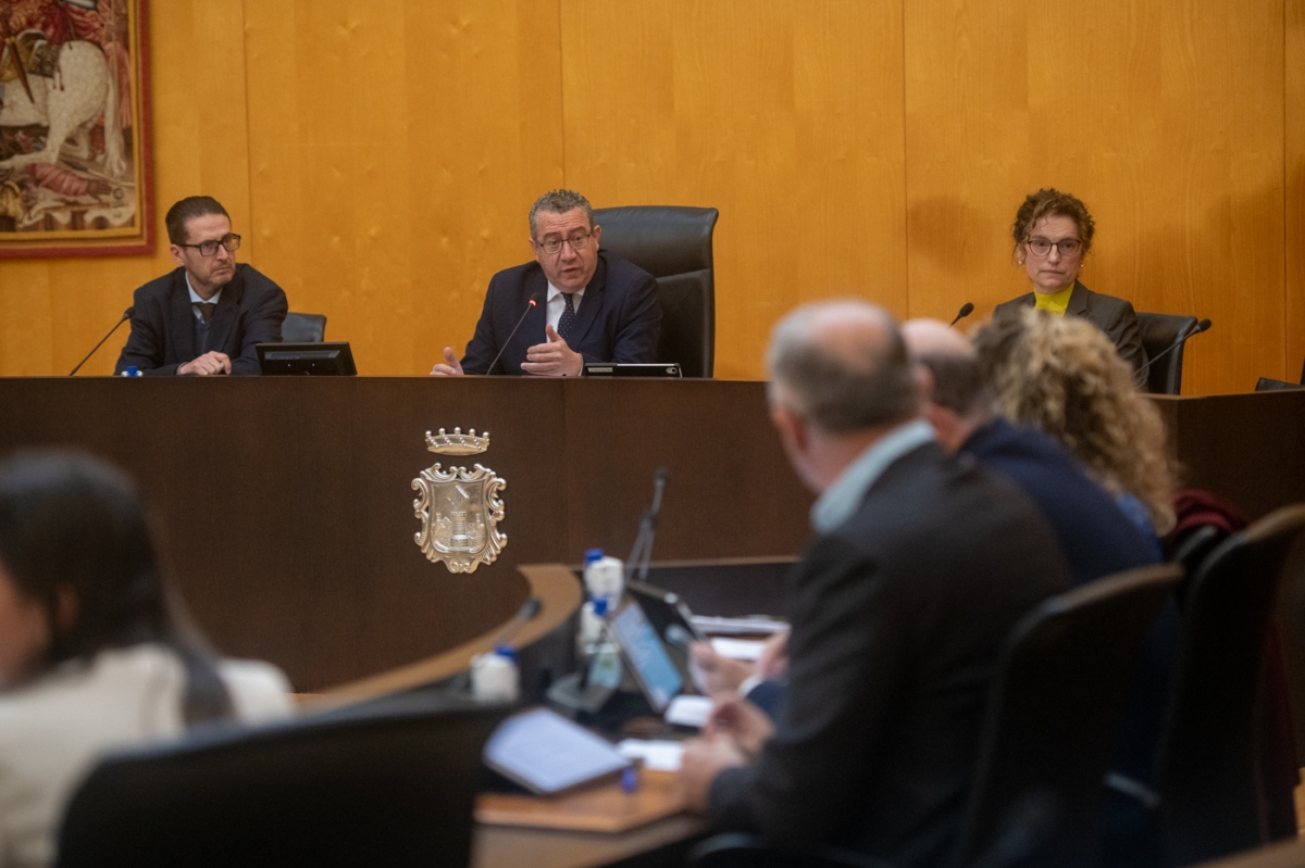 Benidorm ofrece audiencia a los propietarios de Serra Gelada mientras PP y PSOE buscan culpables