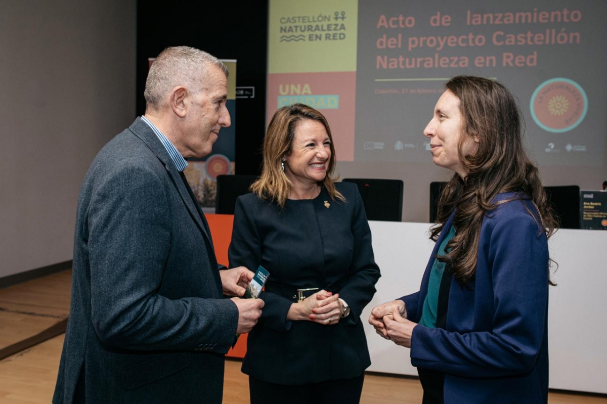 Los patios escolares incorporarán más sombra, vegetación autóctona y soluciones basadas en la naturaleza.