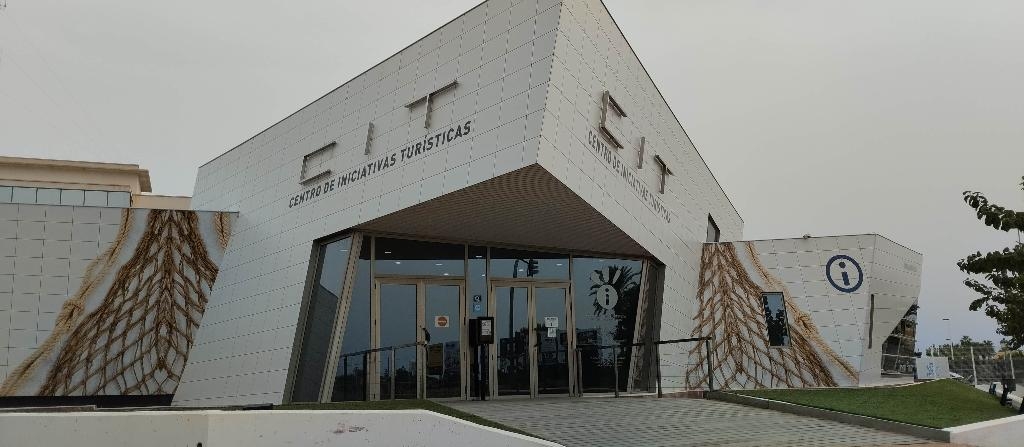 San Pedro instalará placas solares en el Centro de Iniciativas Turísticas para reducir un 30% sus emisiones