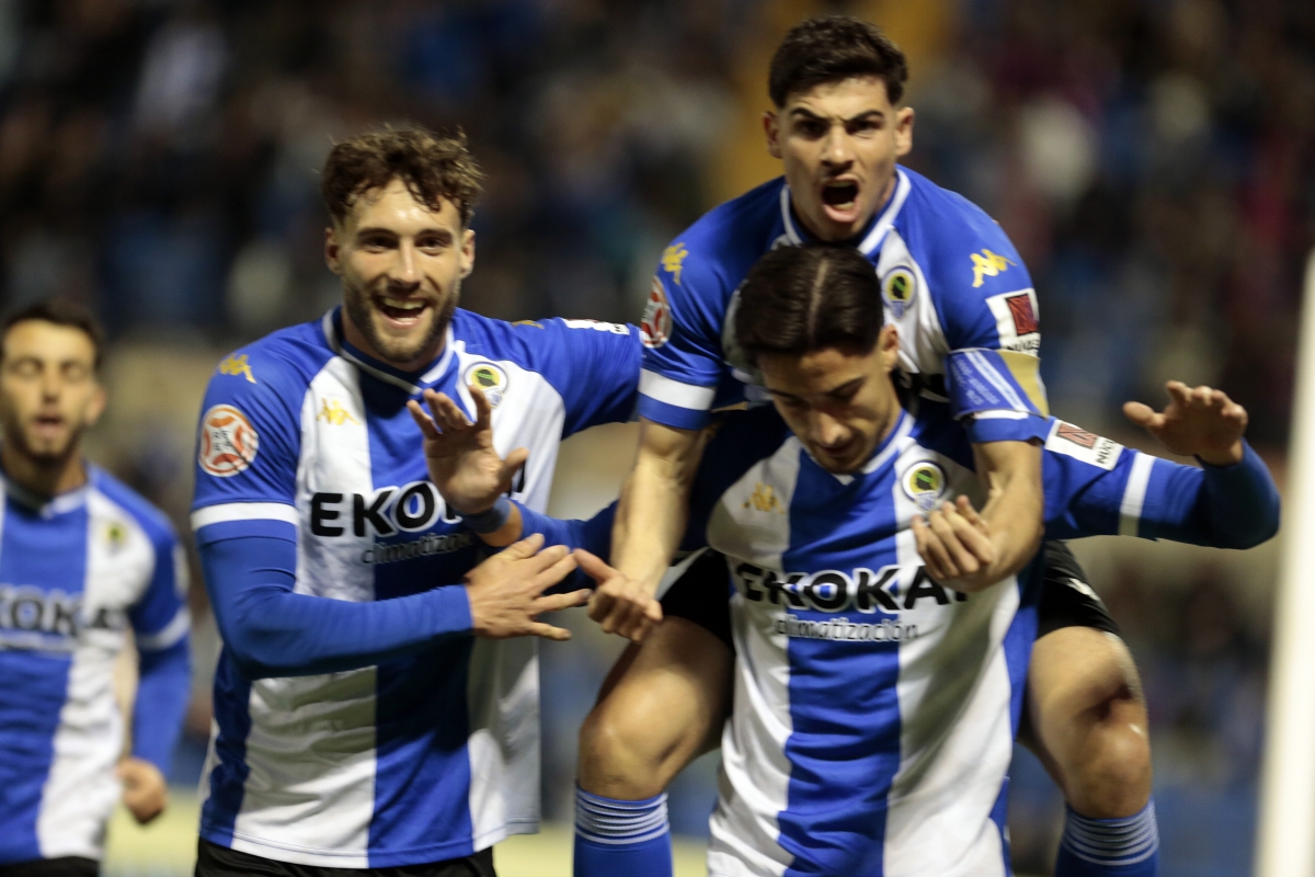 Ropero anota su sexto tanto con el Hércules CF