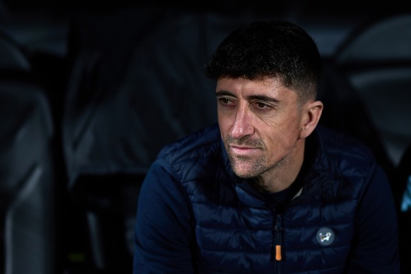 Pablo Hernández, molesto con el arbitraje: 