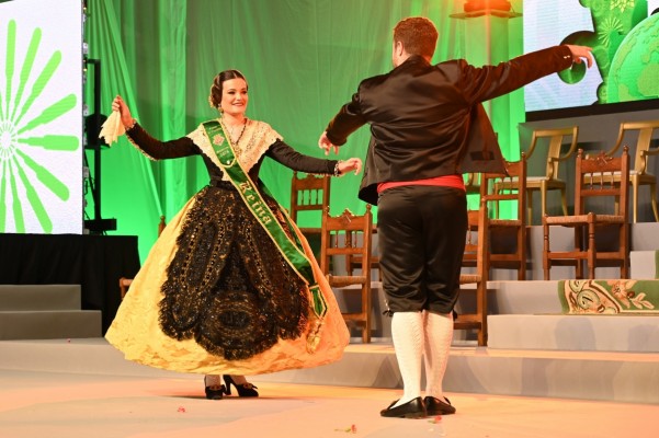Castelló rinde homenaje a Clara Sanz, Reina de las Fiestas de la Magdalena 2026