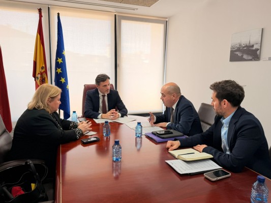 La Comunidad y los empresarios reclaman la llegada del FEVE a Cabo de Palos y la reapertura de la línea Cartagena-Albacete