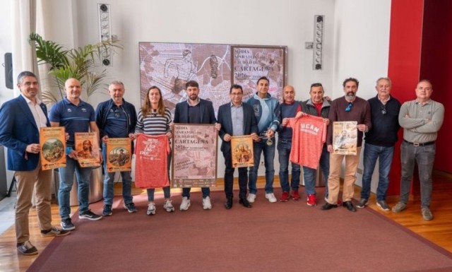 Antonio Navarro, llegado desde Alicante, y la local Mercedes Velasco ganan el Medio Maratón de Cartagena