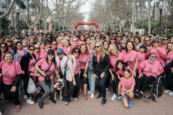 Más de 4.000 personas participan en la Cursa de les Dones de Castelló y recorren 3 kilómetros por la igualdad