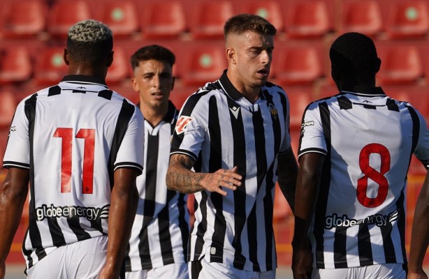El Eibar mide el proyecto de Voulgaris en el retorno del Castellón a Segunda División