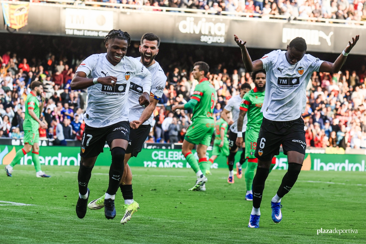 El Valencia CF saca partido a la dupla Sadiq-Ramazani