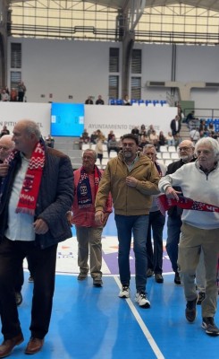 Alicante homenajea al Obras del Puerto, que subió en 1971 a la División de Honor de balonmano