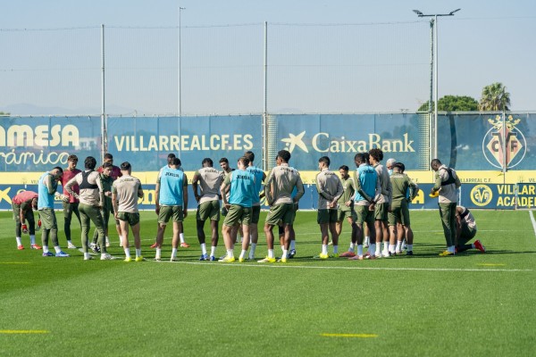 Elche, Alavés y Real Sociedad esperan al Villarreal en un marzo para amarrar la Champions