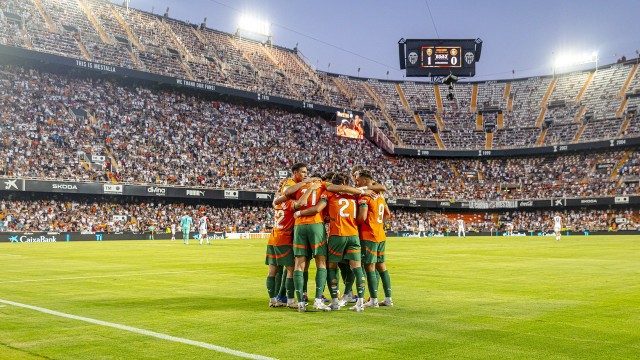 Los nuevos dorsales del Valencia