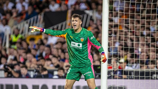 Julen Agirrezabala se vuelve a romper y podría perderse lo que resta de temporada