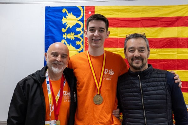 El talento de Vila-real conquista España: Eric Ballester, medalla de oro en los SpainSkills 2026 