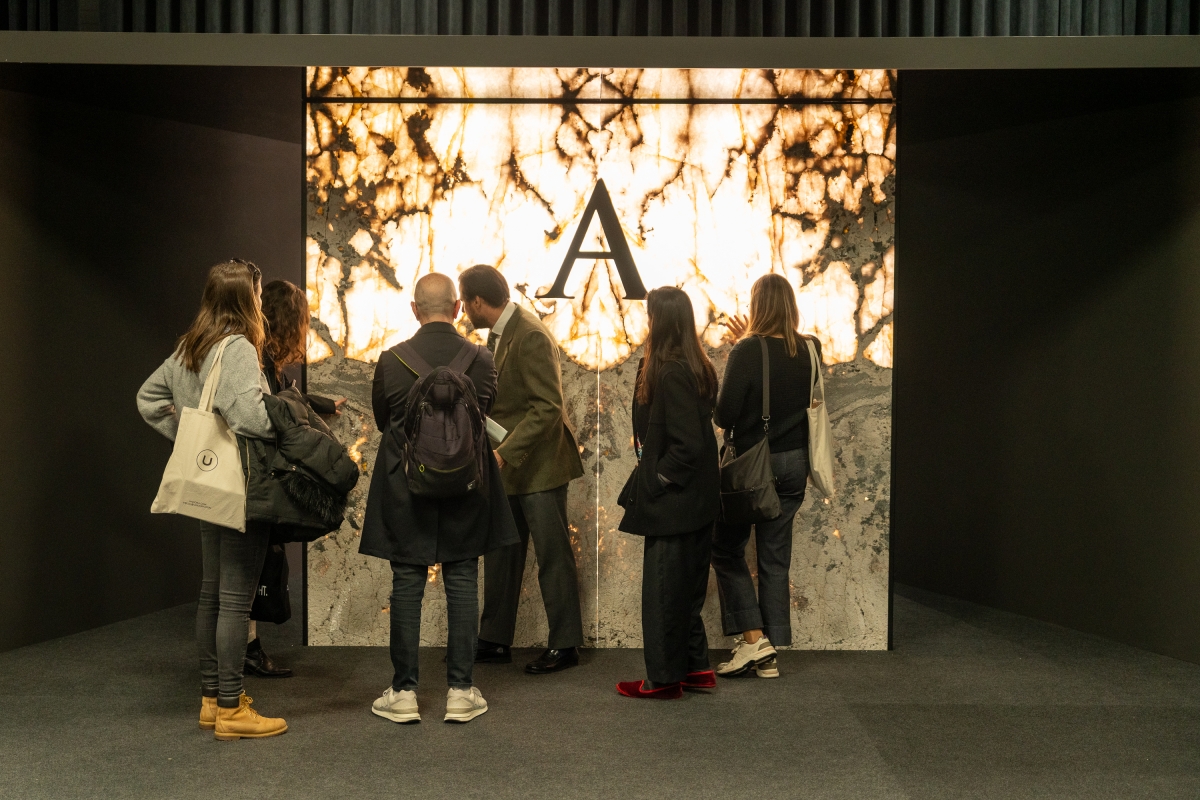 Del baño inteligente a la cocina domótica: Porcelanosa convierte la innovación en una exposición internacional