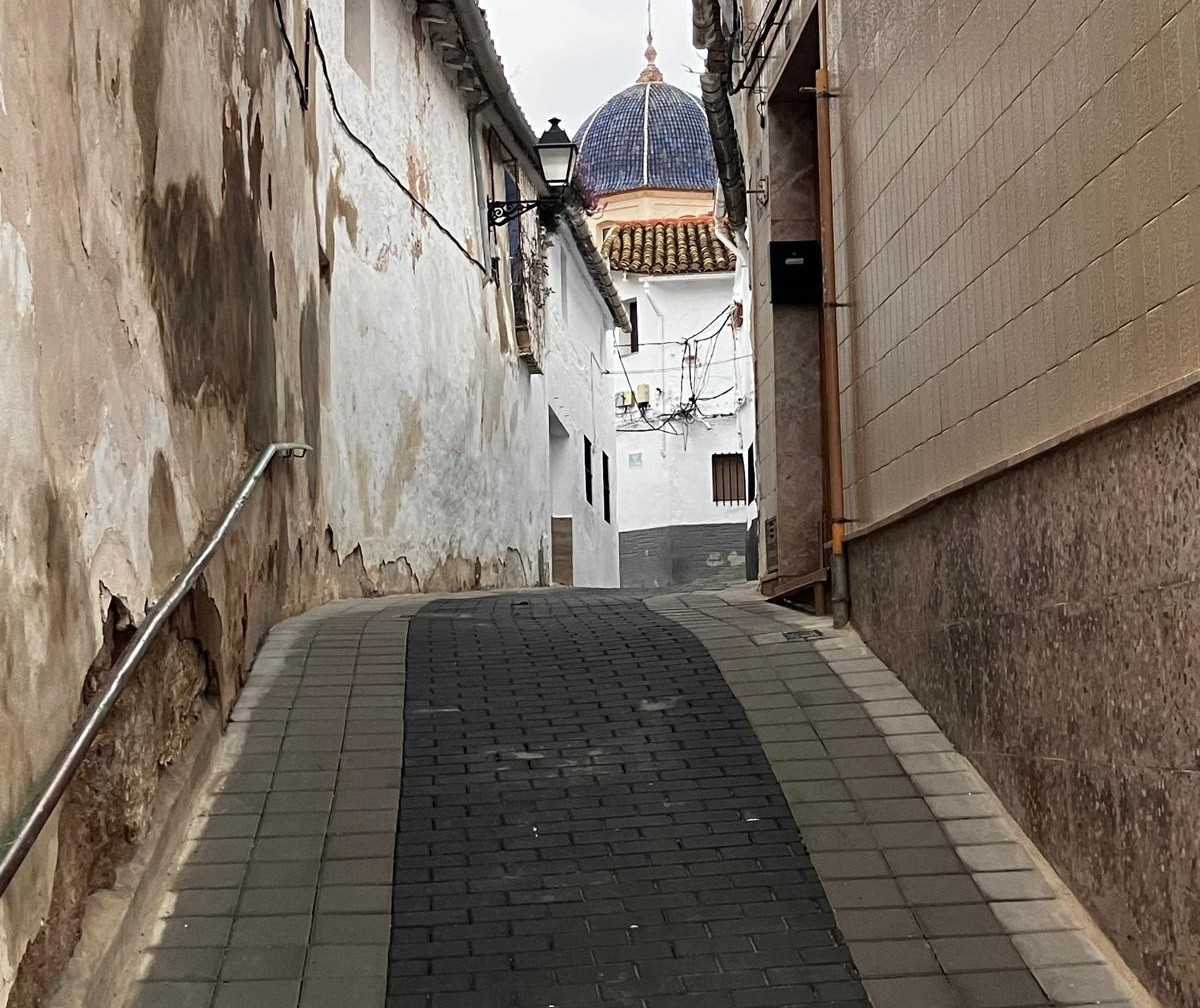 Chiva recupera el histórico barrio de Bechinos y lo protege contra futuras riadas