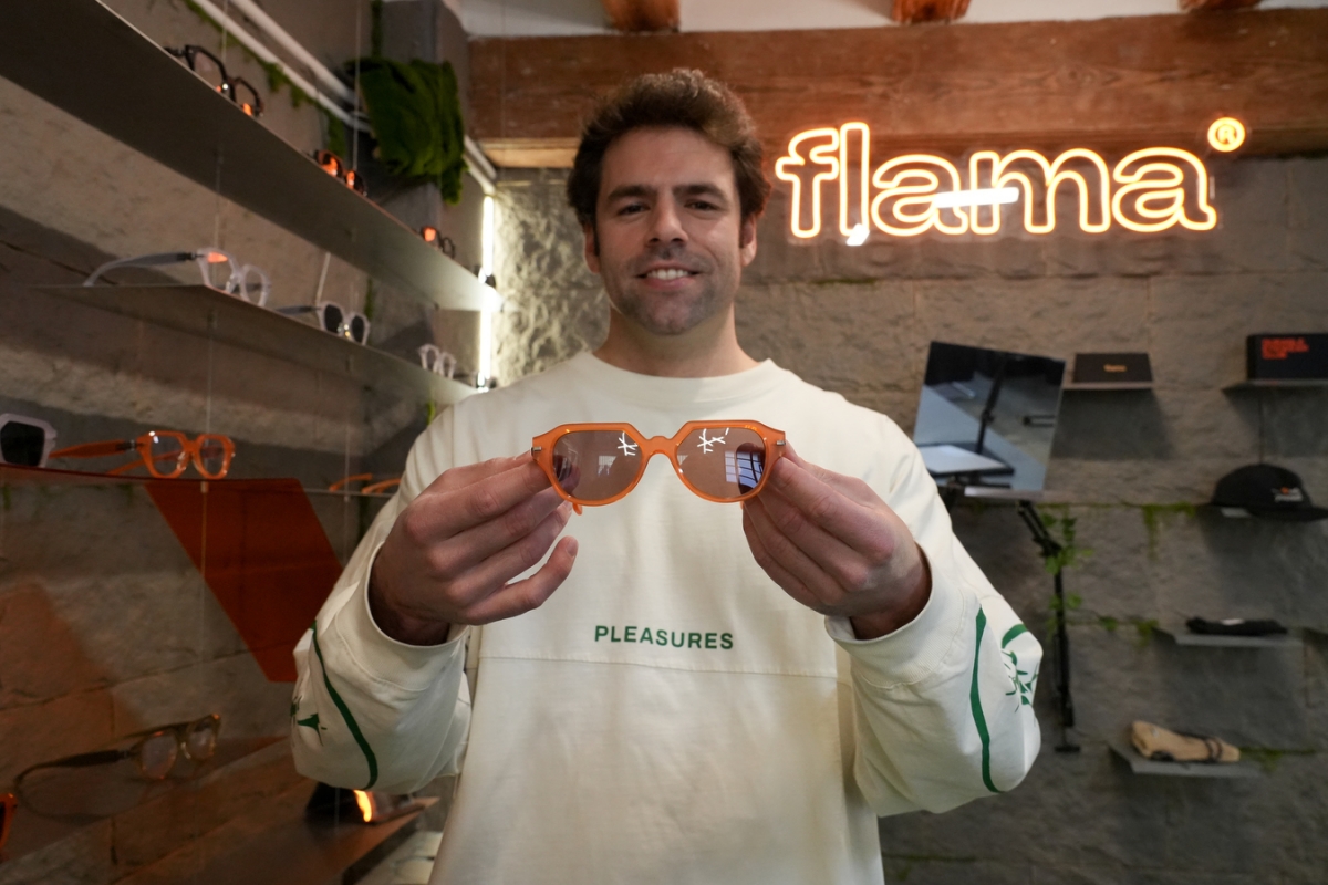 De València al mundo: Flama diseña gafas de minimalismo brutalista contra la obsolescencia