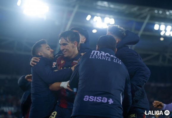 Carlos Espí lidera el once ideal de EP Deportes de la jornada 26 de LaLiga EA Sports