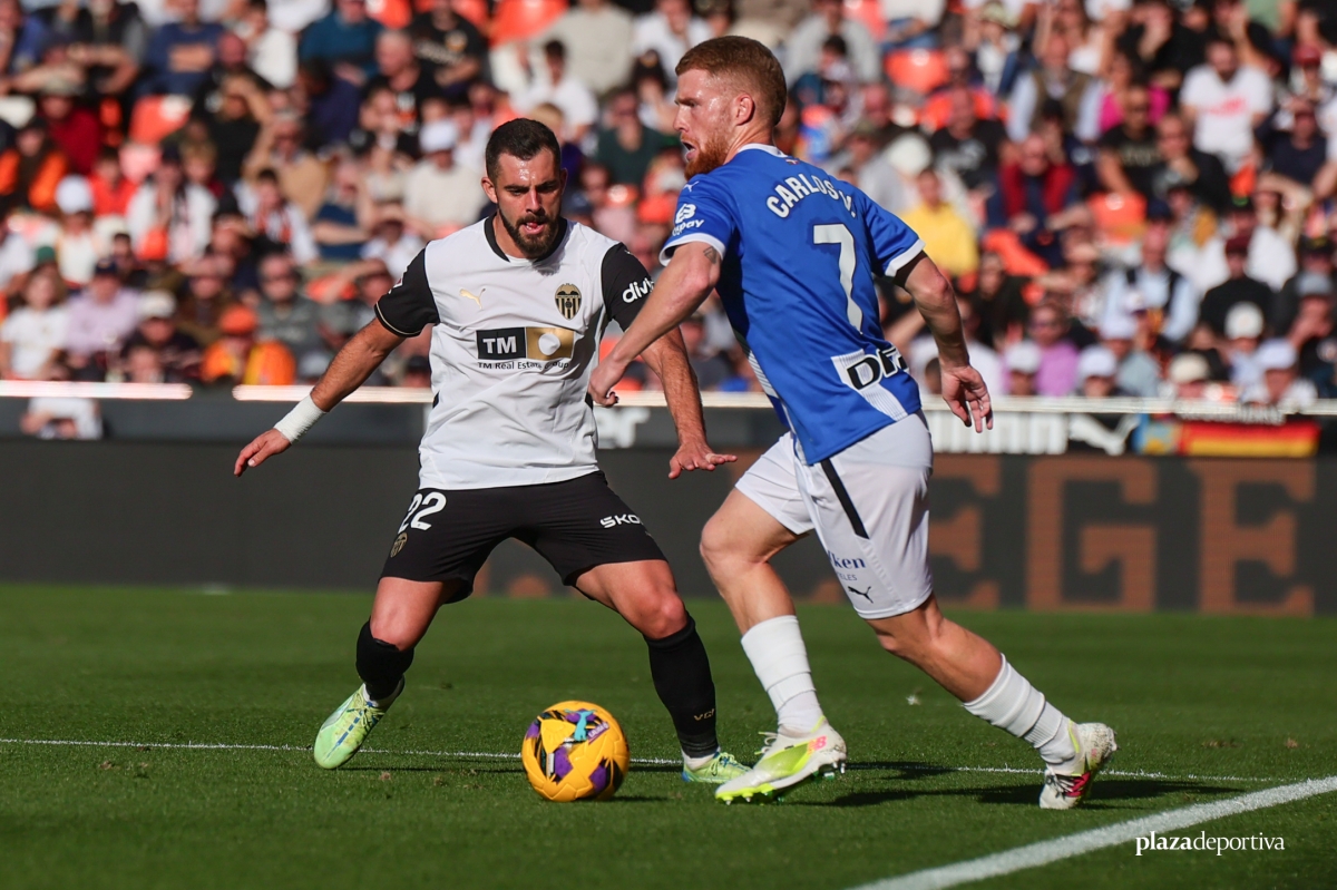 El Valencia suma 7 victorias en las últimas 10 visitas del Alavés, que lleva dos sin caer