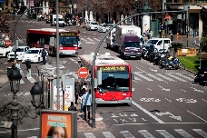 Autobuses más llenos y más lentos: la EMT cerró 2025 con récord de usuarios pero perdió velocidad