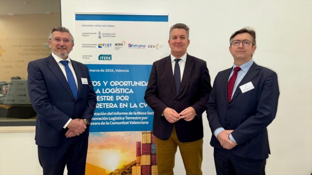 Generalitat y sector del transporte lanzan una hoja de ruta para consolidar la Comunitat como hub logístico mediterráneo
