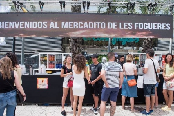 Nadie puja por el mercadito de Fogueres: Alicante ofrecerá los espacios a la Federació sin otro concurso