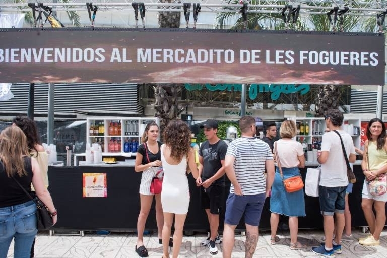 Nadie puja por el mercadito de Fogueres: Alicante ofrecerá los espacios a la Federació sin otro concurso
