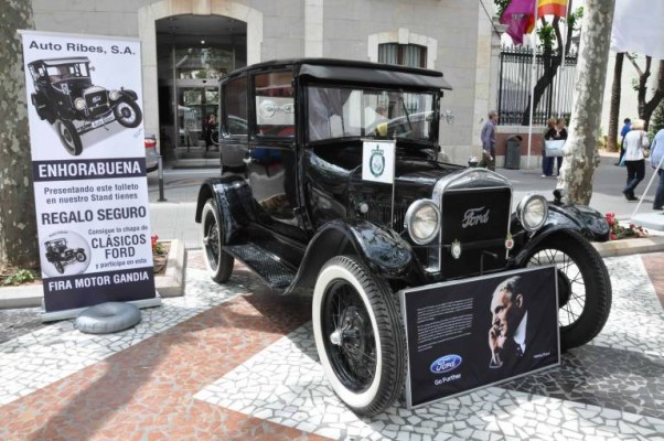 Comienza con gran expectación la Fira del Motor de Gandia