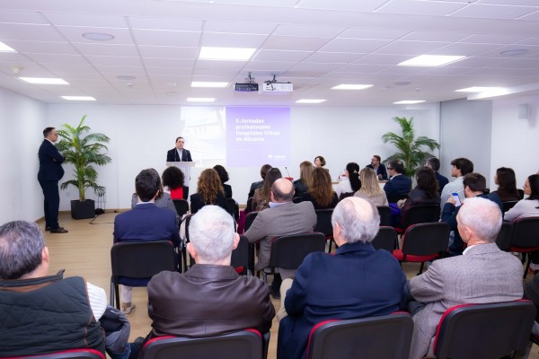 Vithas transforma los hospitales de Alicante: especialización, complejidad y modernización