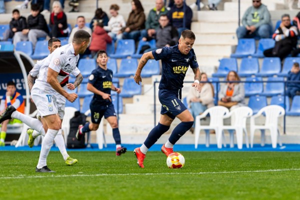 La Segunda RFEF trae el derbi Yeclano-UCAM y el Águilas defenderá el liderato