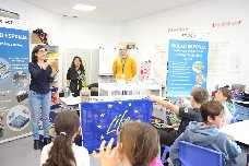 La comunidad ASV se une en torno a un mismo libro en la tercera edición de One Book, One School