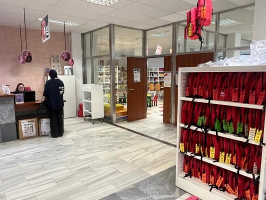 Las bibliotecas de La Alberca, El Carmen y El Palmar sorprenden a sus lectores más pequeños con 'secretos en las mochilas'