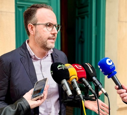 El PSOE de Elche propone un plan de impulso al comercio con ayudas, bonos consumo y bonificación de tasas