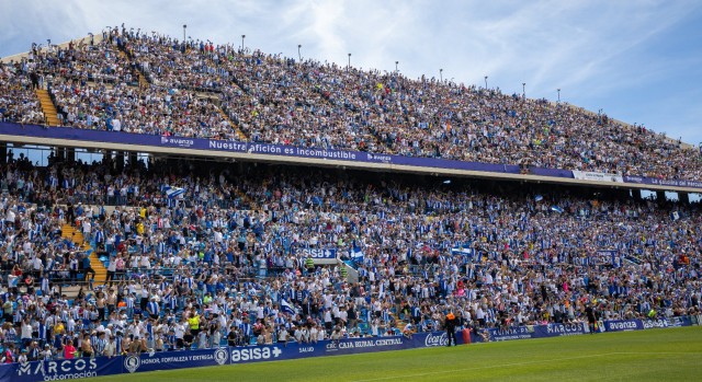 El Hércules supera los 10.000 abonados para esta temporada
