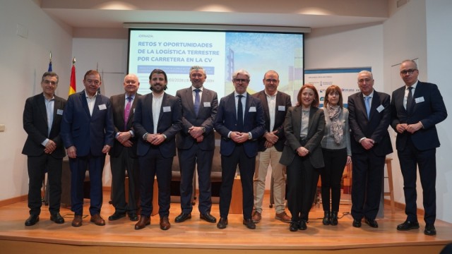 El transporte se reivindica en la economía valenciana y reclama más apoyo ante la situación internacional