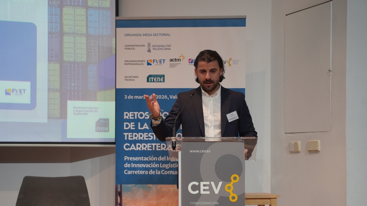 El sector del transporte se reivindica en la economía valenciana y reclama más apoyo ante la situación internacional. - Foto: PLAZA El sector del transporte se reivindica en la economía valenciana y reclama más apoyo ante la situación internacional.