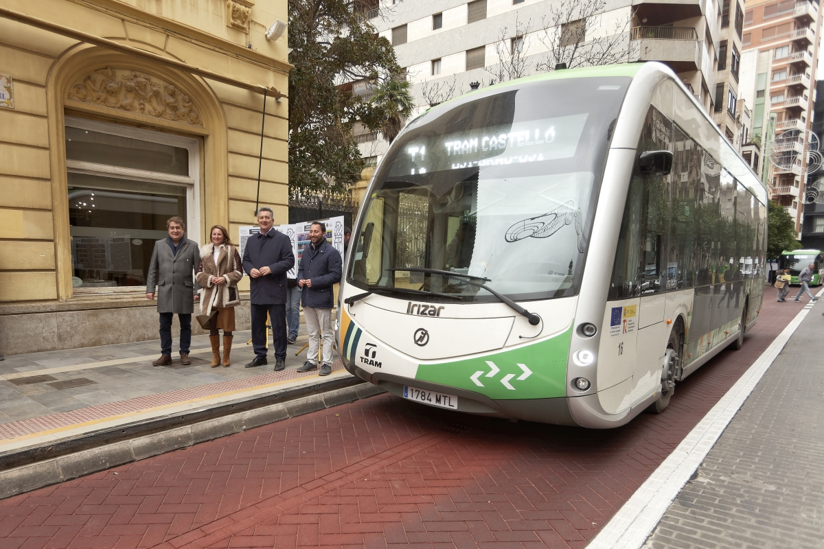 Castelló 'estrena' por Magdalena la primera fase del bucle central del Tram y amplía su horario en fiestas