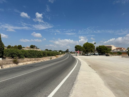 Fortuna contará con una nueva glorieta en el acceso por la urbanización de Los Periquitos