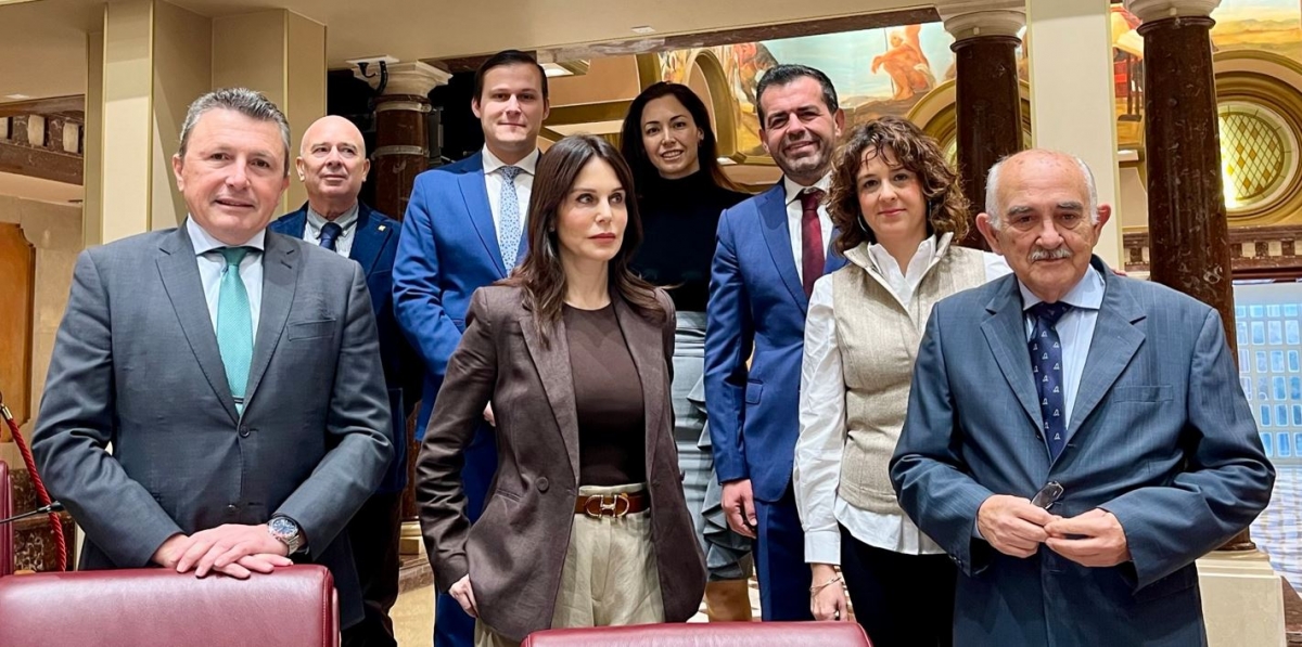 Los ocho diputados de Vox, ya sin José Ángel Antelo. - Foto: VOX Los ocho diputados de Vox, ya sin José Ángel Antelo.