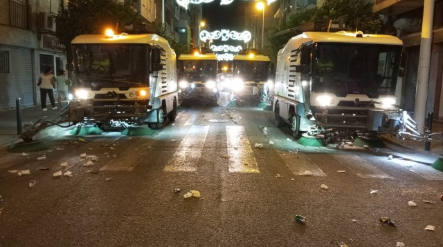 El servicio de limpieza de Elche recoge más de 250 toneladas de residuos durante las fiestas