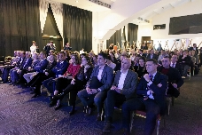 Las imágenes de la presentación del anuario de Castellón Plaza y de la entrega de los premios empresariales