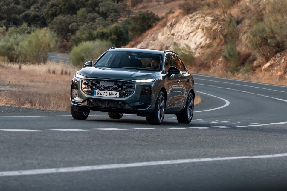 Prestaciones, eficiencia y tracción quattro: nueva versión TDI para la gama Audi Q3