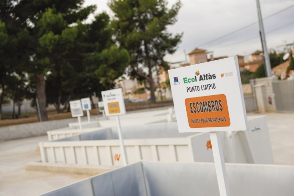 El punto limpio de l’Alfàs incrementa casi un 70% la recogida de residuos desde su apertura