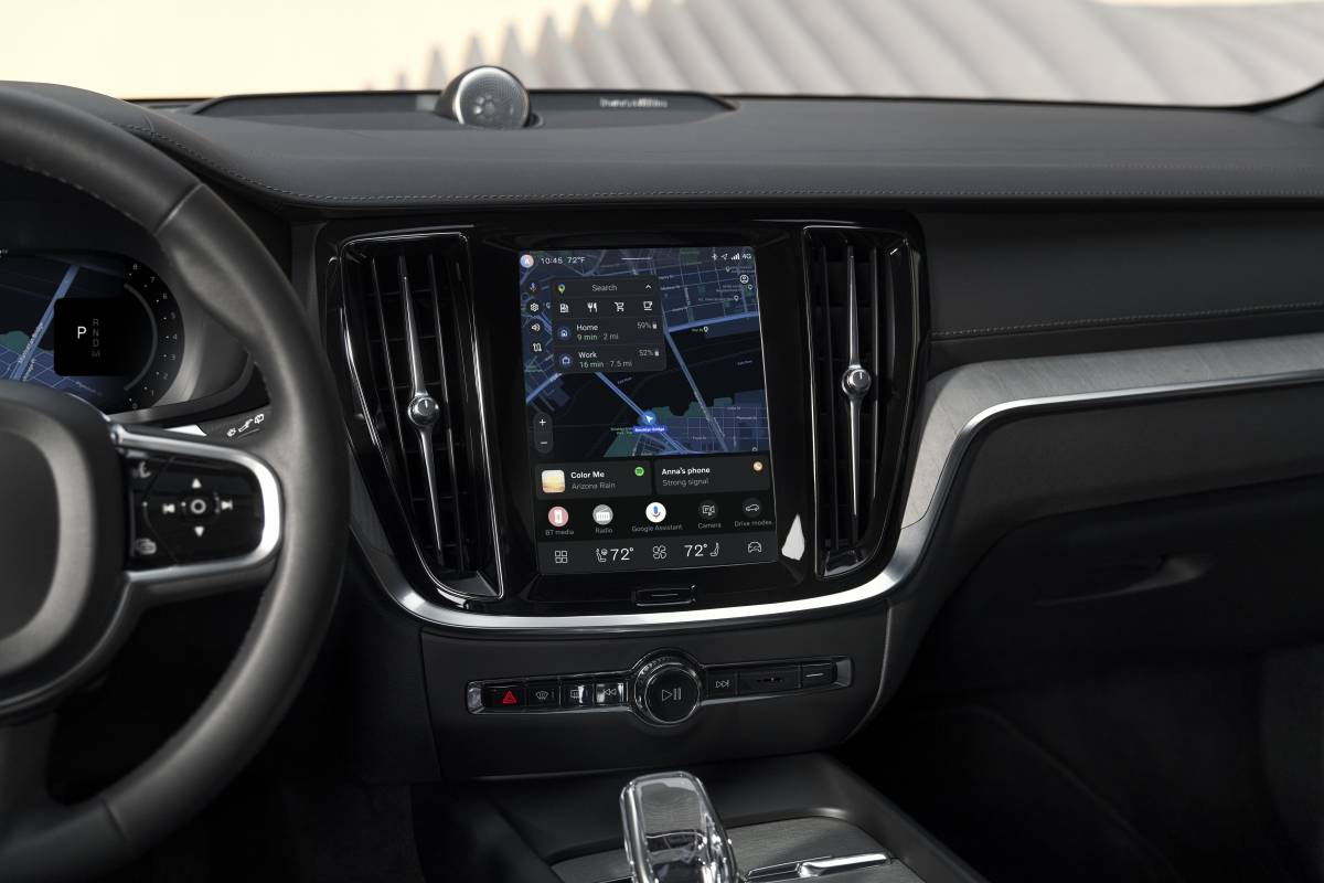 Volvo Cars lanza la mayor actualización inalámbrica de software para automóviles de la historia