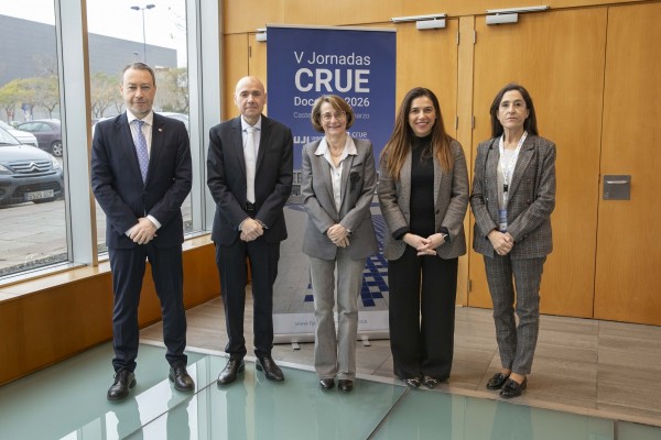 Alcón aboga por la cooperación para fortalecer la docencia universitaria en las Jornadas de Crue en la UJI