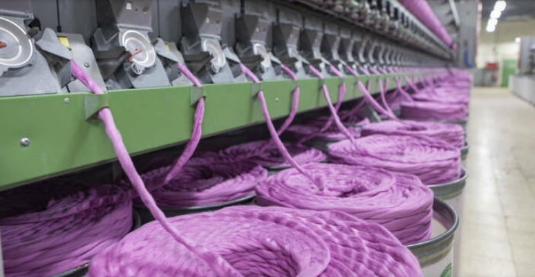 El textil alerta de un nuevo 'shock' industrial: el gas se dispara un 80% por la crisis en Oriente Medio