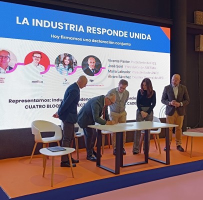 El sector del calzado y textil firman su declaración 