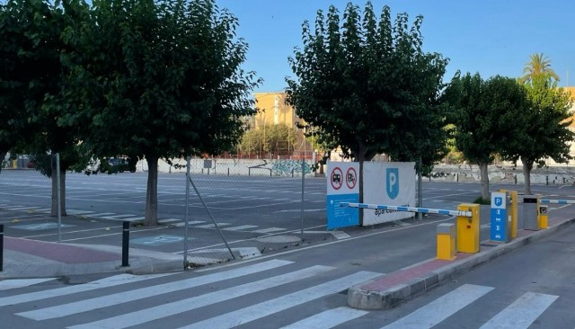 Murcia suspende obras y ofrece aparcamientos disuasorios gratuitos por la mala calidad del aire
