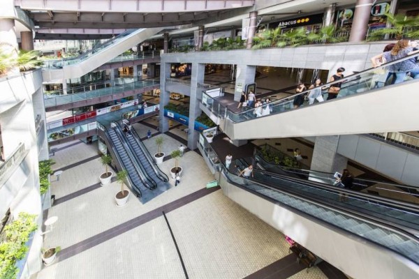 Valencia y Alicante recuperan las zonas con libertad horaria al aceptarse los recursos