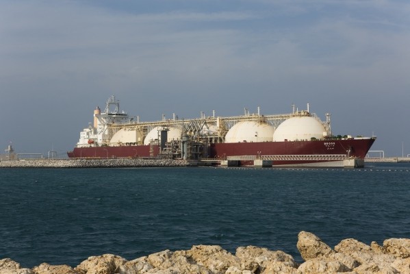 El precio del gas natural sube el 1,38 %, a 50 euros, y amortigua repunte matutino el 9%